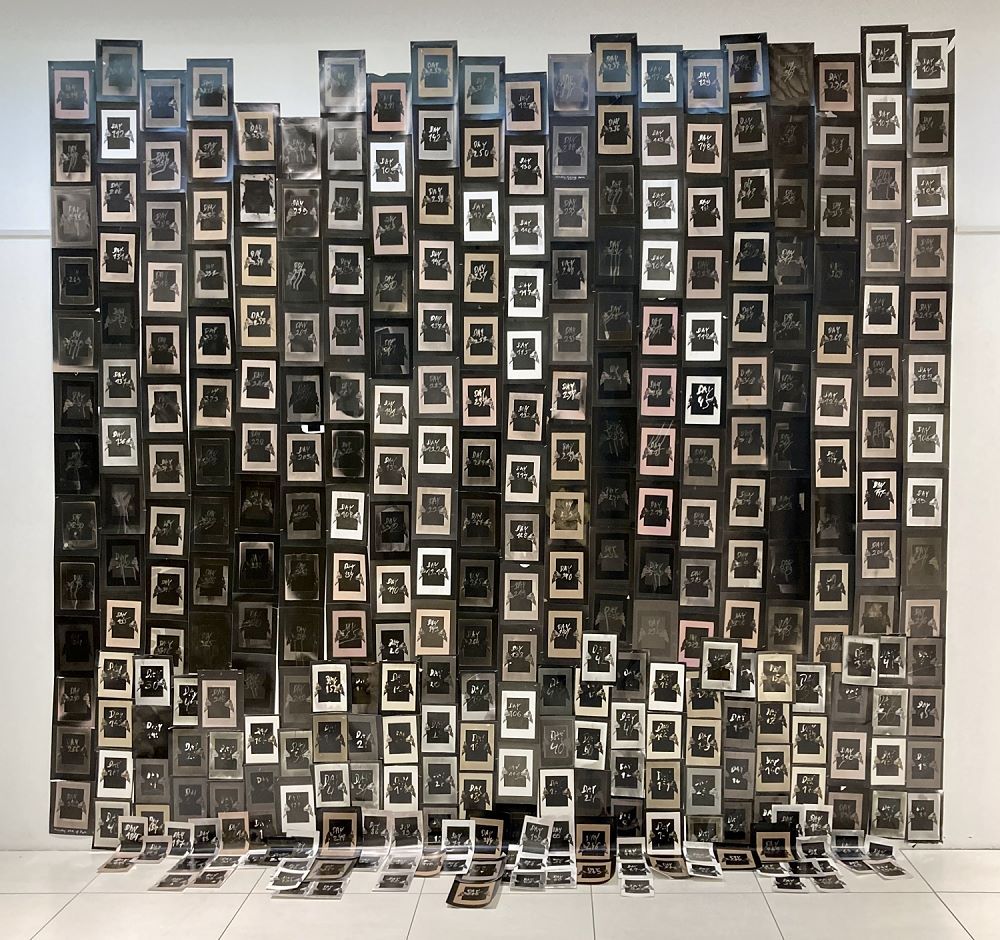 Przemek Zajfert, No Words – The Darkroom as Shelter, Gesamtansicht Przemek Zajfert, No Words – The Darkroom as Shelter, Gesamtansicht